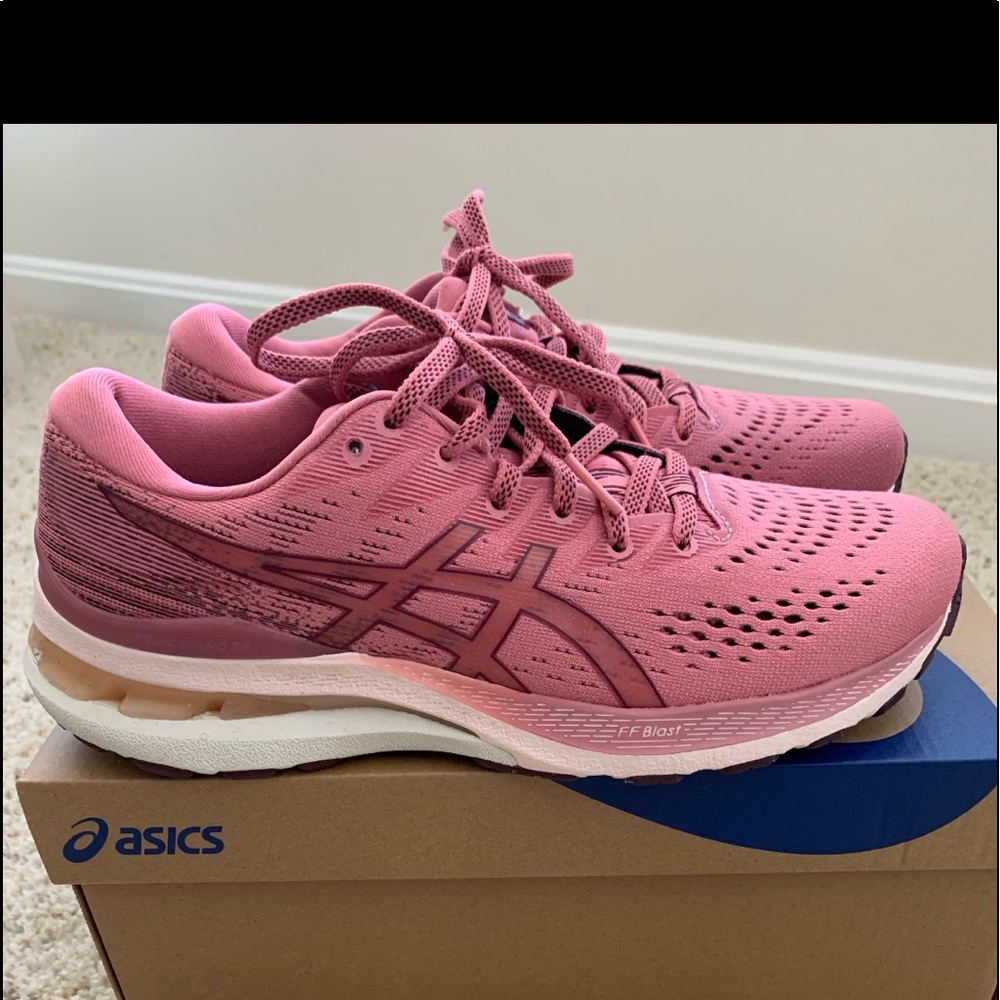 Pink Asics size 8 1/2 athletic shoe